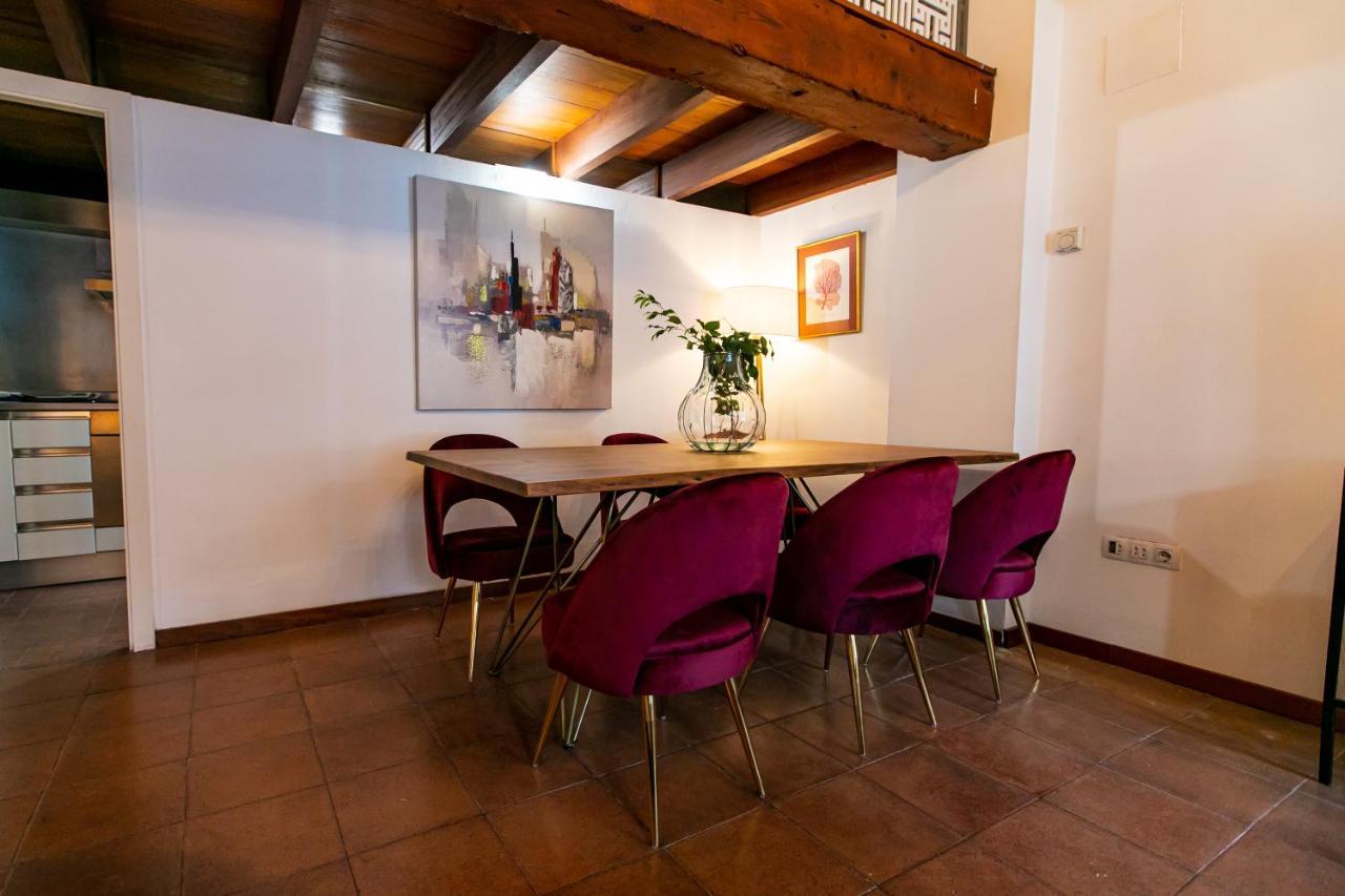 Apartamento 3 Dormitorios En Calle San Vicente. 塞维利亚 外观 照片