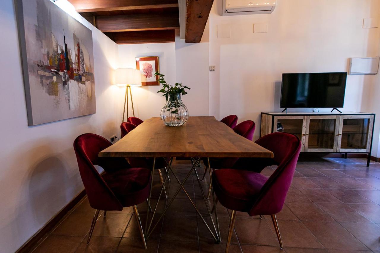 Apartamento 3 Dormitorios En Calle San Vicente. 塞维利亚 外观 照片