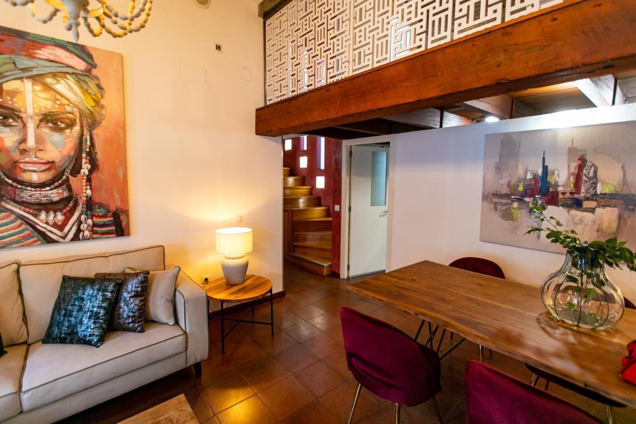 Apartamento 3 Dormitorios En Calle San Vicente. 塞维利亚 外观 照片